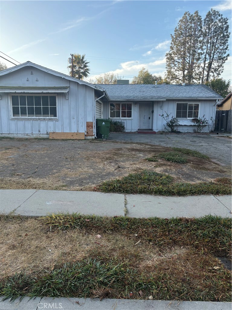 Property Photo:  23314 Haynes Street  CA 91307 