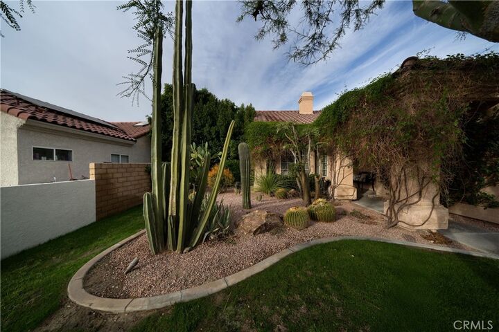 Property Photo:  40665 Ventana Court  CA 92260 