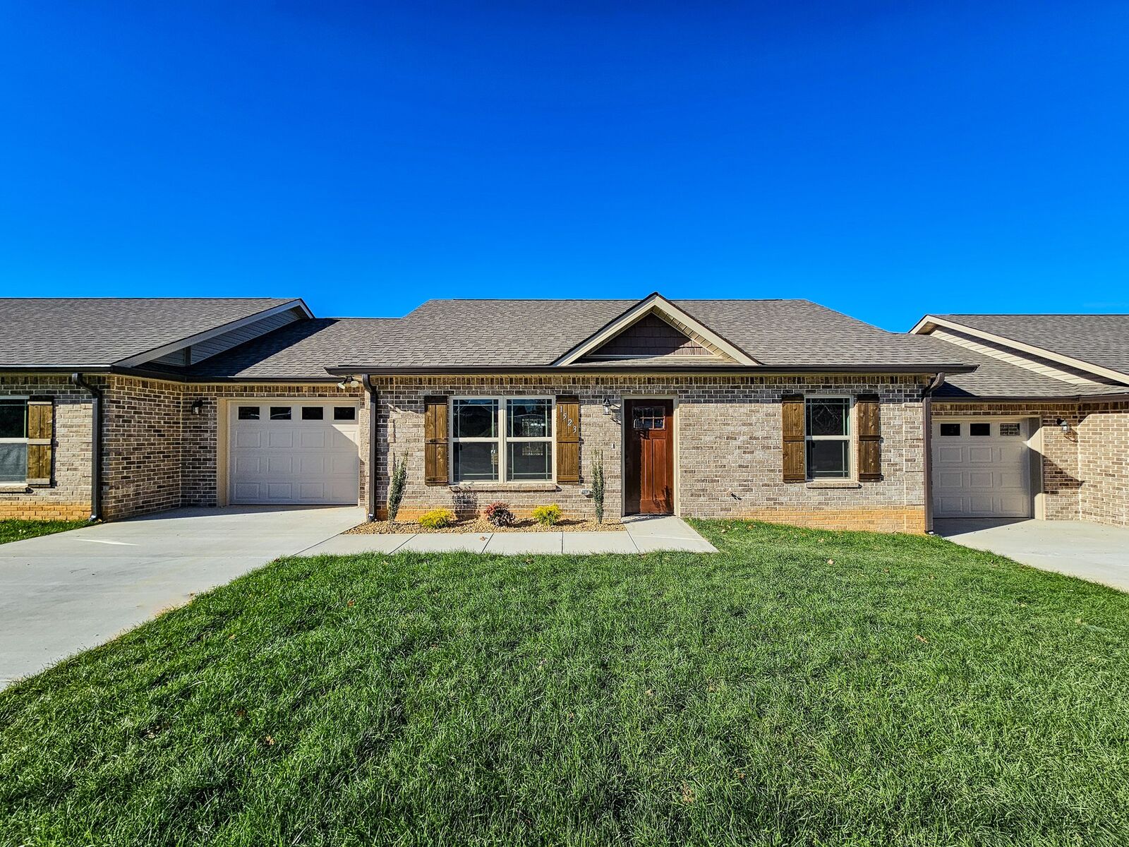 Property Photo:  1505 Green Ln  TN 37160