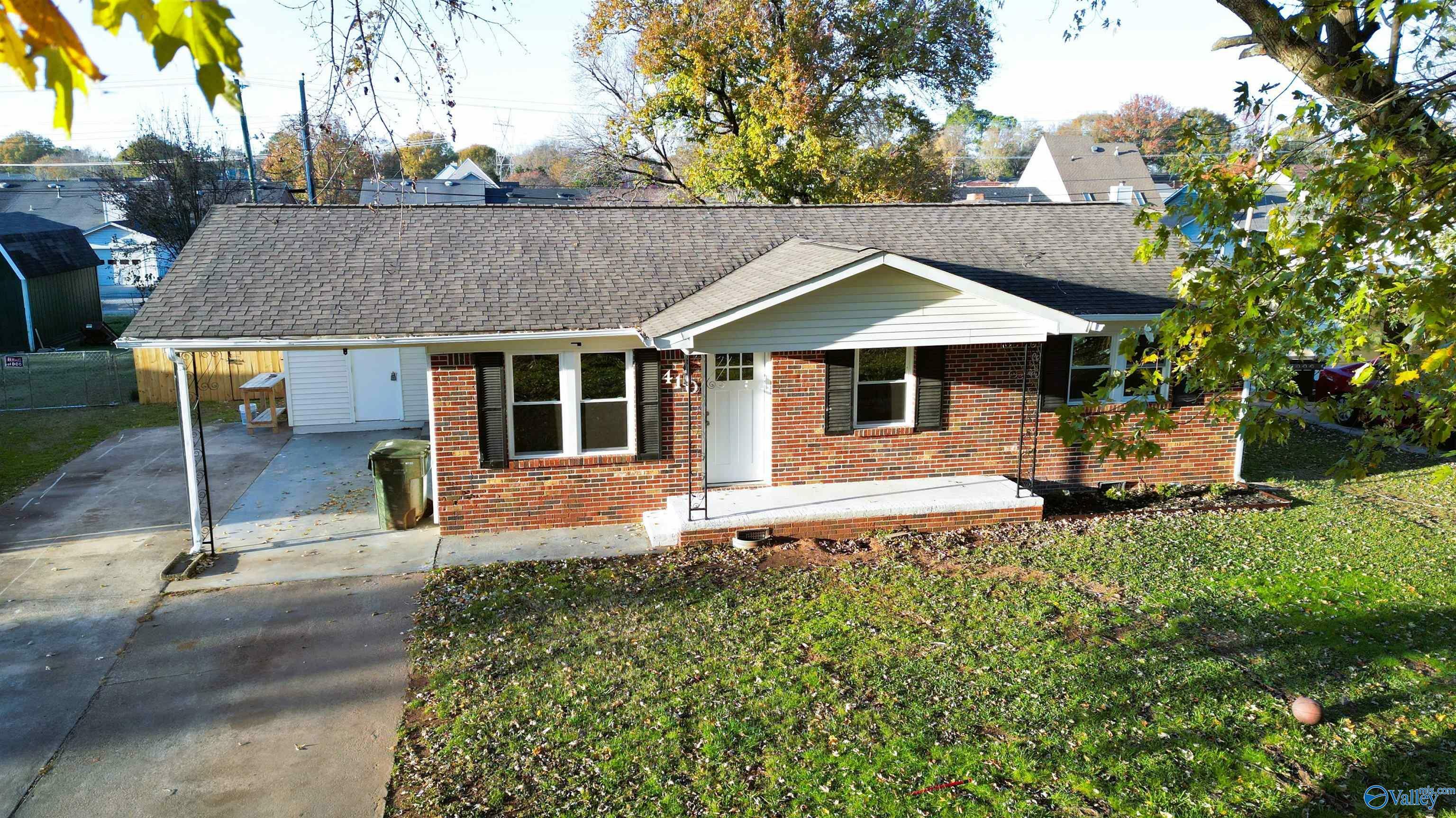 Property Photo:  410 Bellemeade Street  AL 35601 