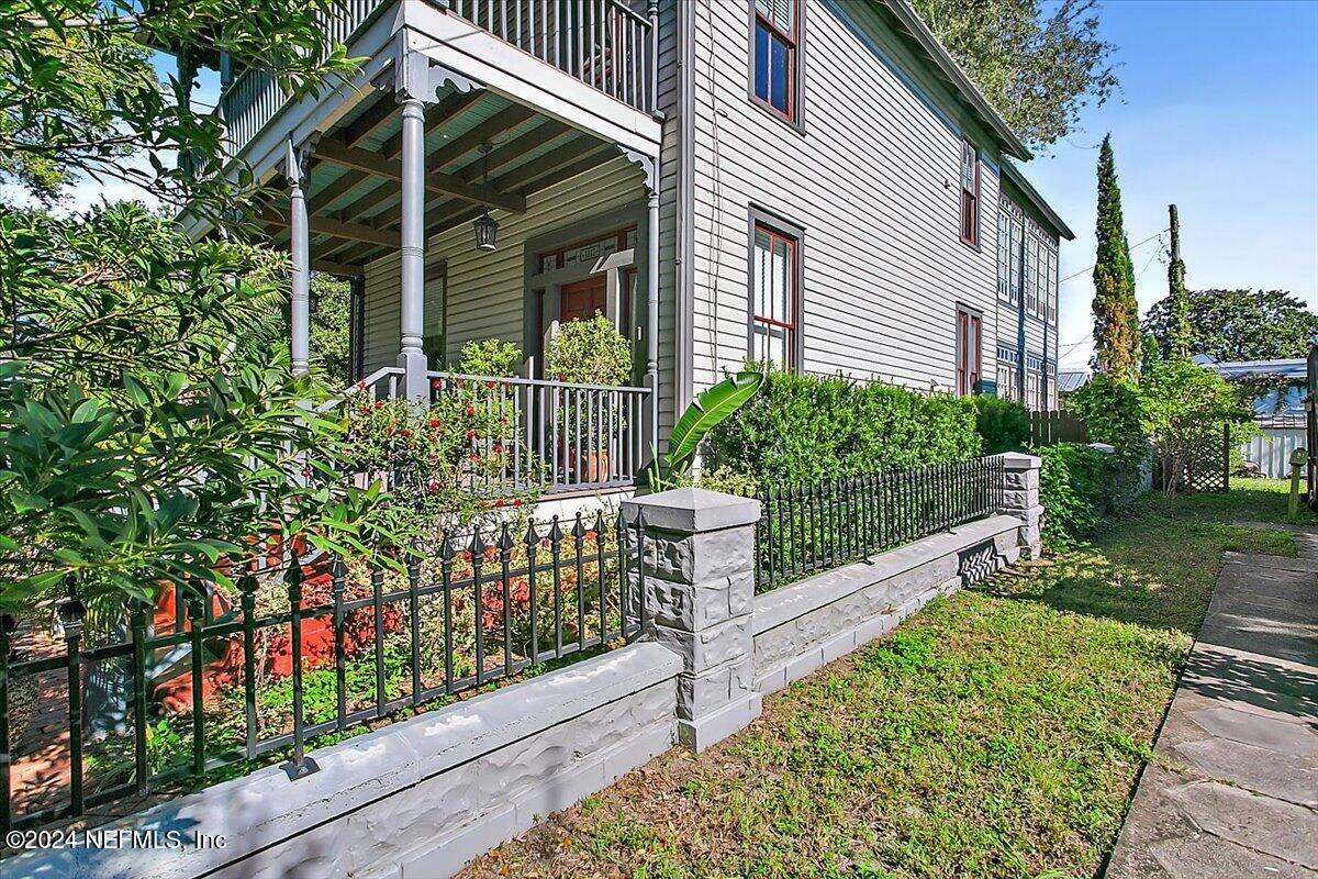 Property Photo:  1217 N Laura Street  FL 32206 