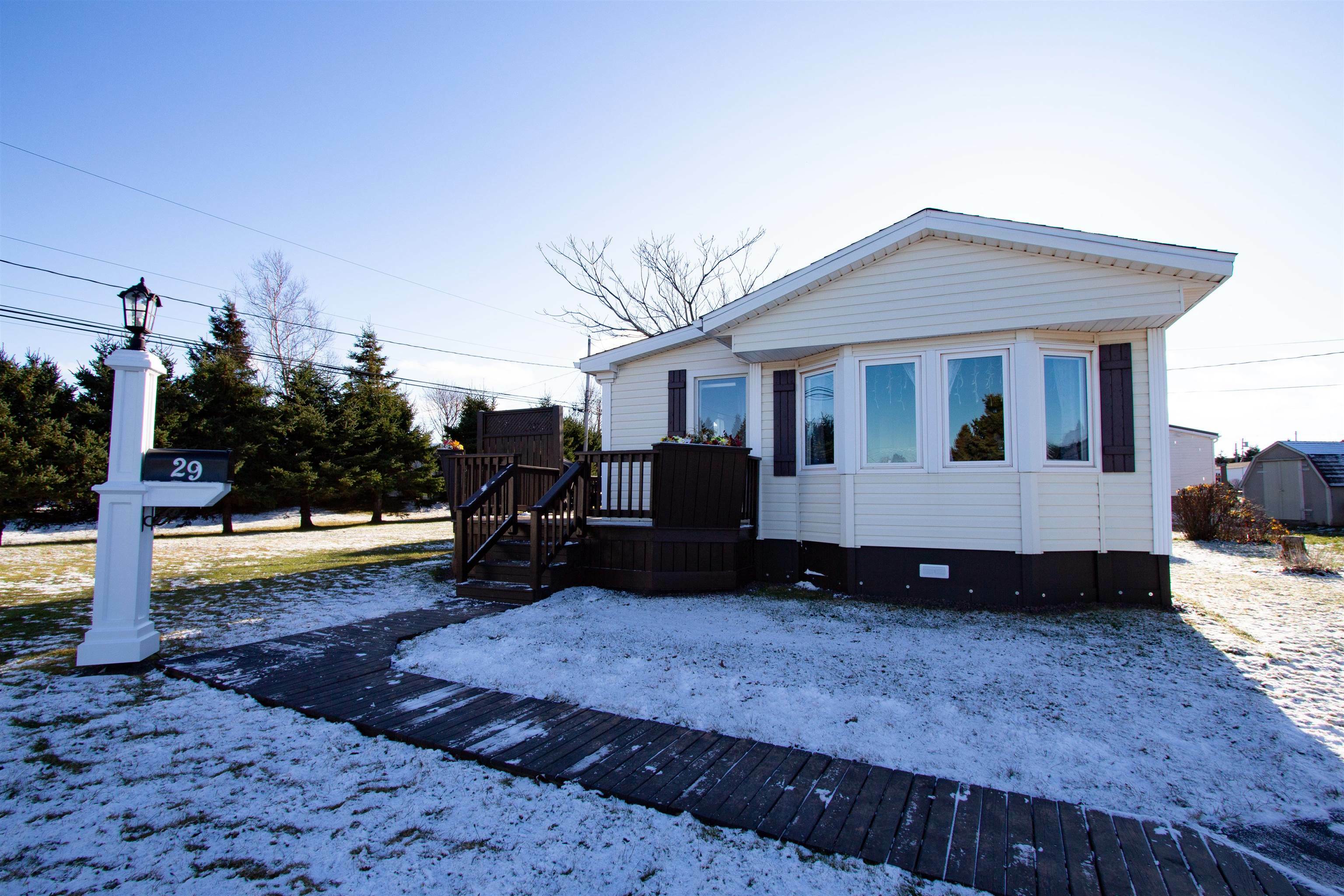 Property Photo:  29 Gerene Drive  PE C1N 4Z2 