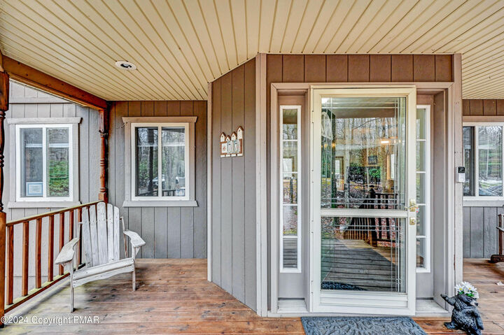 Property Photo: 275 Tanglewood Drive PA 18350