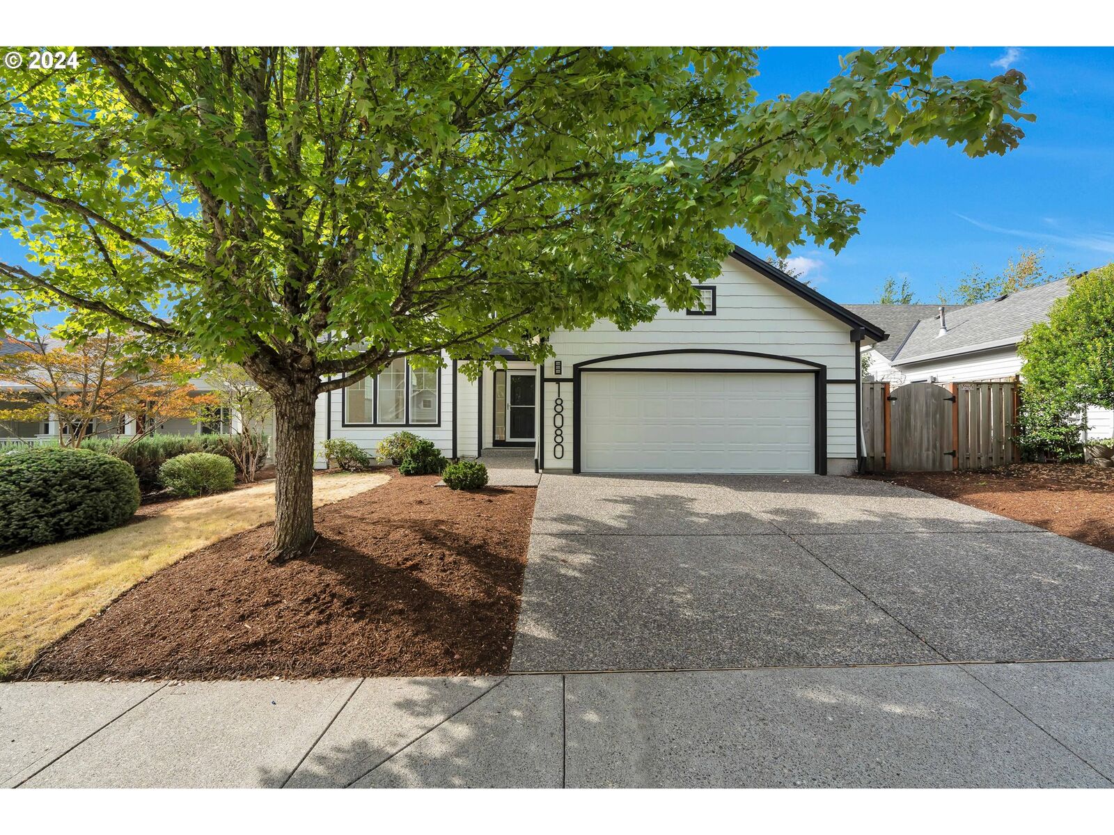 Property Photo:  18080 SW Reiser Ln  OR 97140 