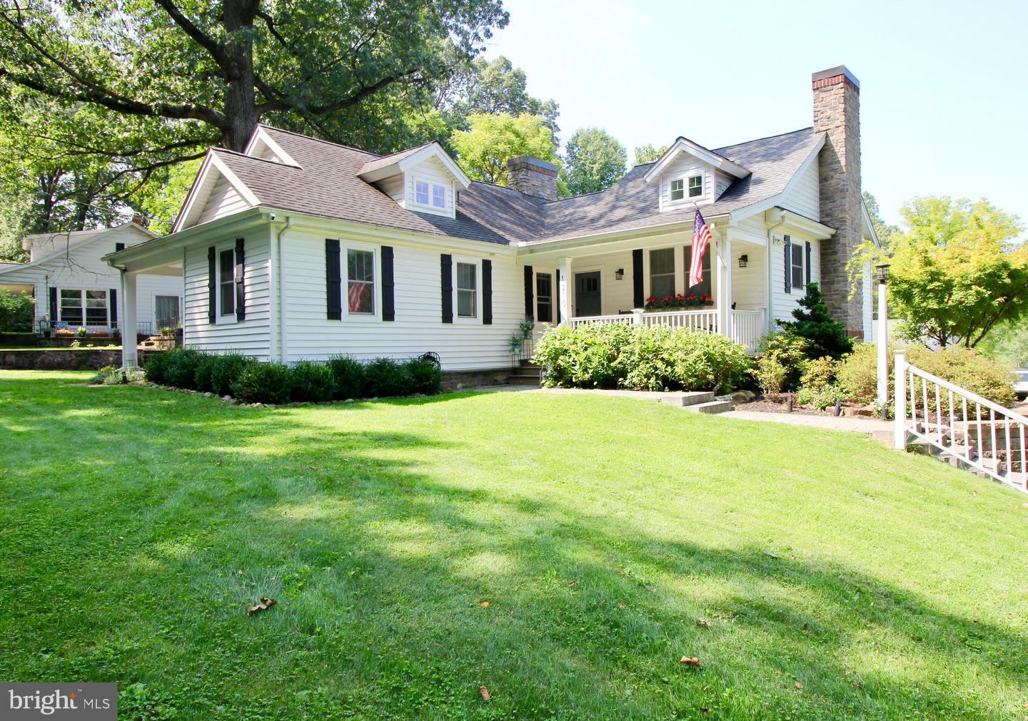 Property Photo:  1210 Sand Hill Road  PA 17036 