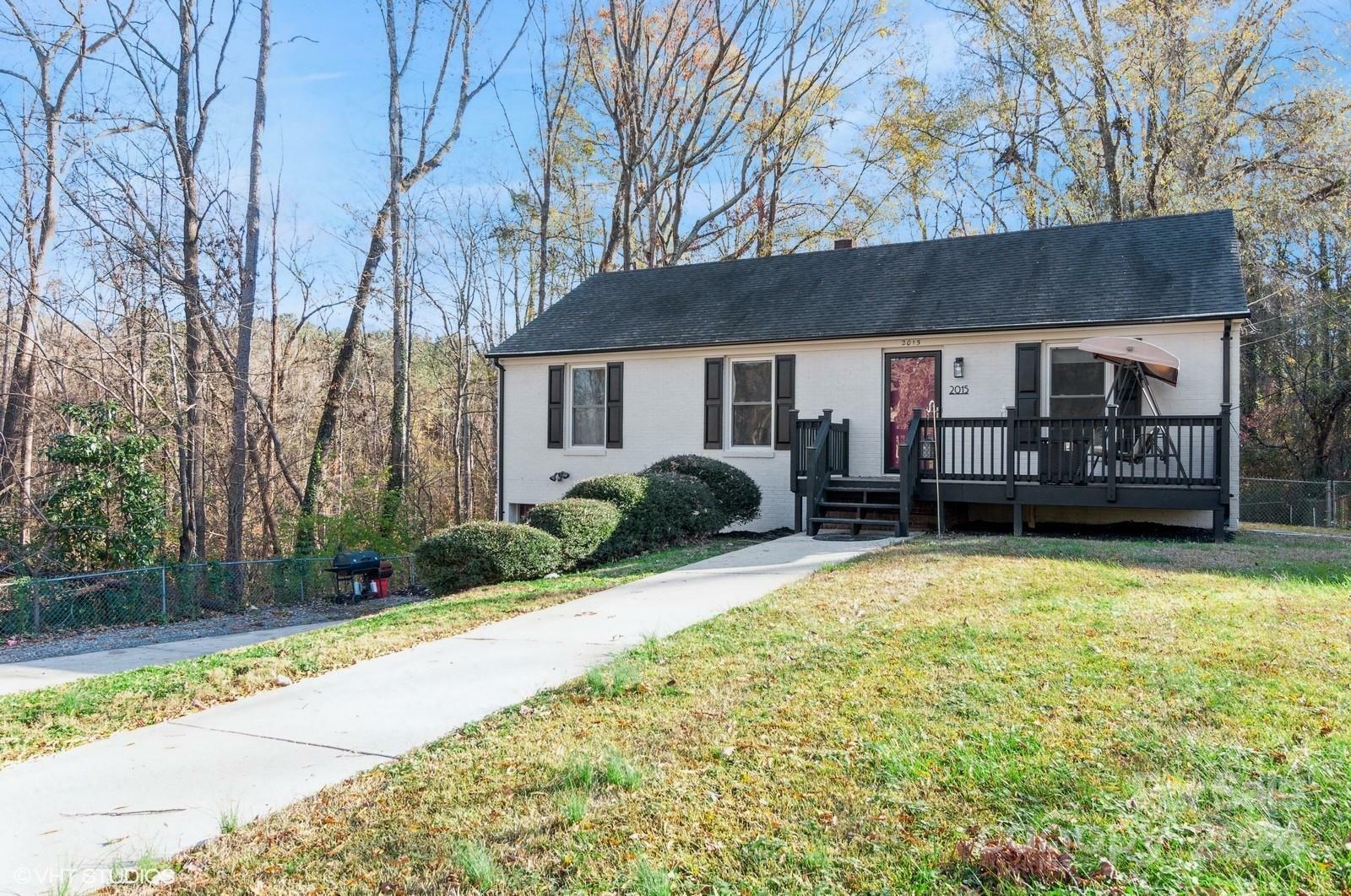 Property Photo:  2015 Parkdale Avenue  NC 28052 