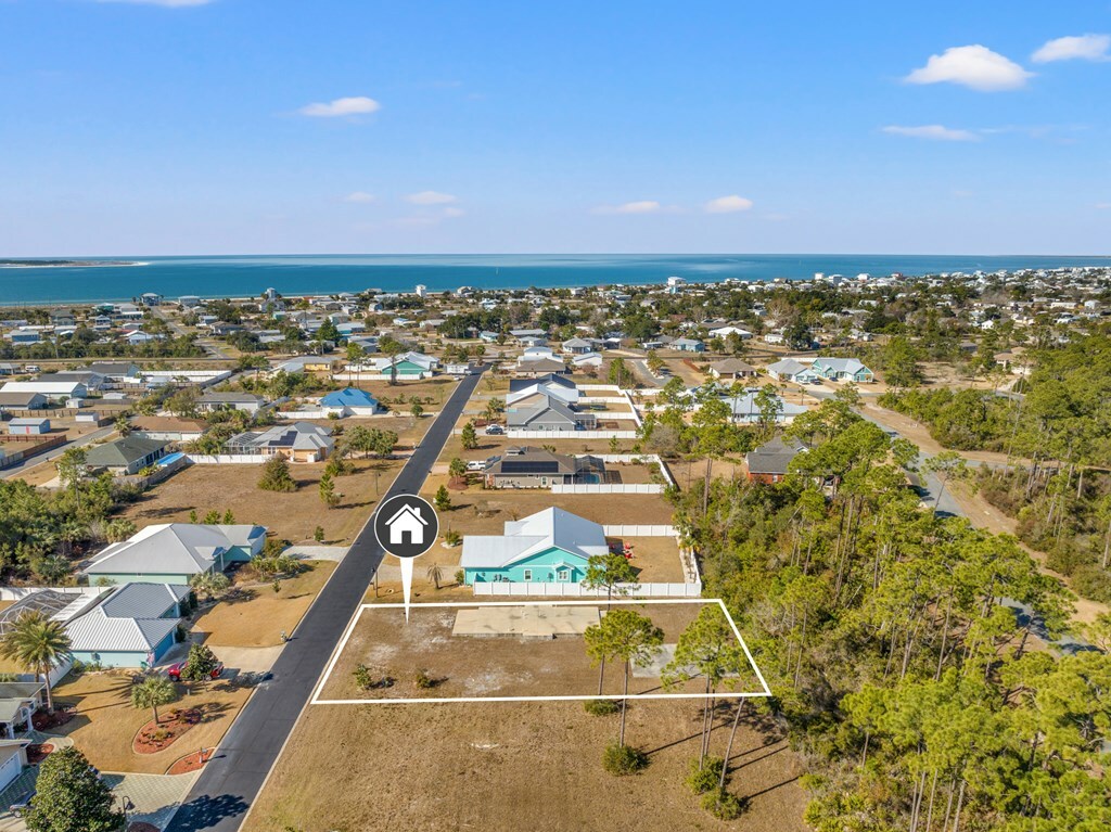 Property Photo: 123 White Blossom Trl FL 32456