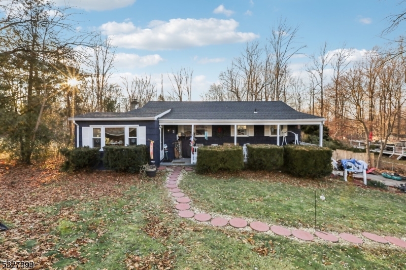 Property Photo:  3 High Point Ter  NJ 07461 