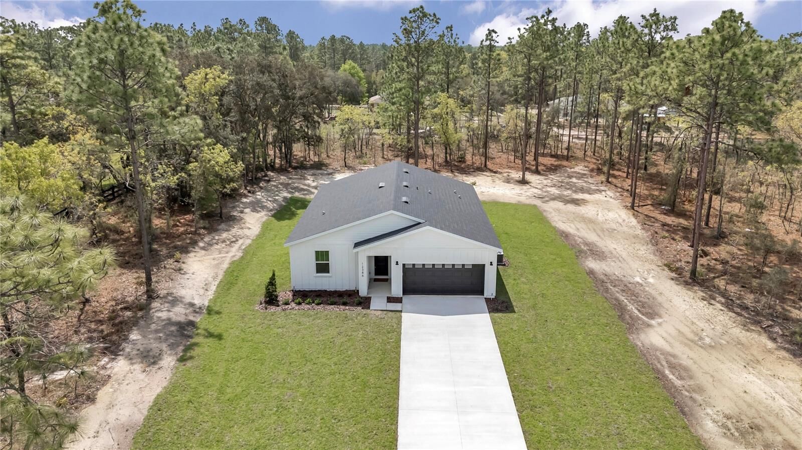 Property Photo: 12386 SW 89th Street FL 34432