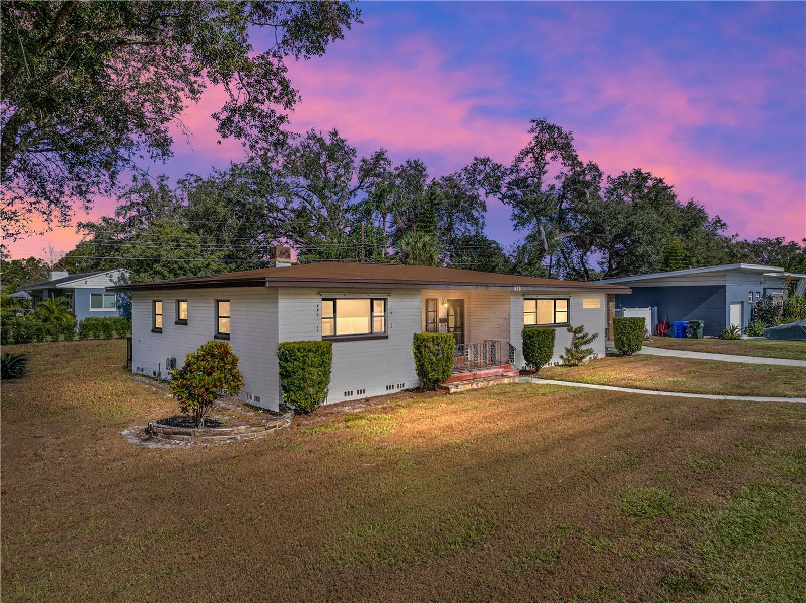 Property Photo:  539 W Beacon Road  FL 33803 