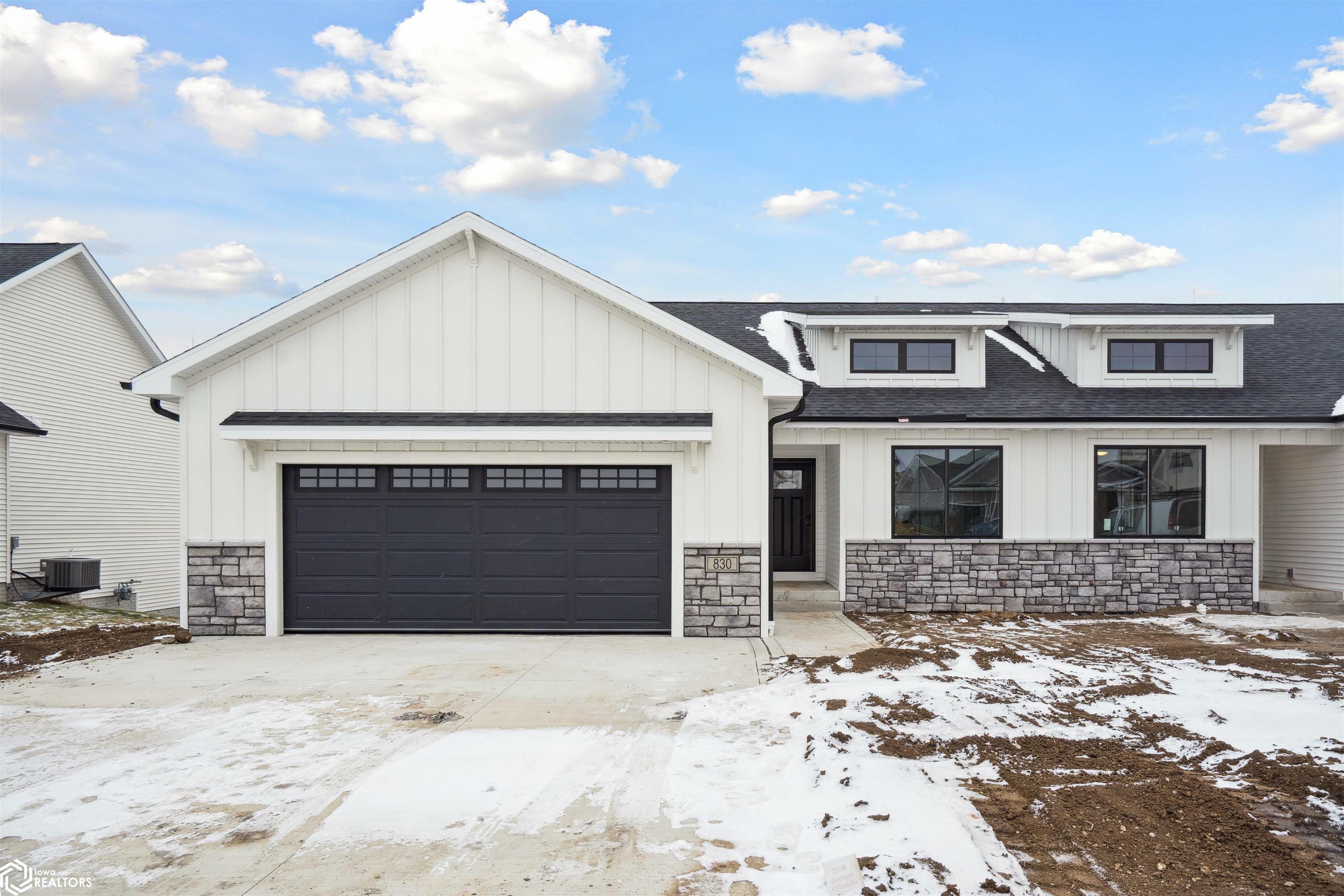 Property Photo: 834 W Merle Hibbs Boulevard IA 50158