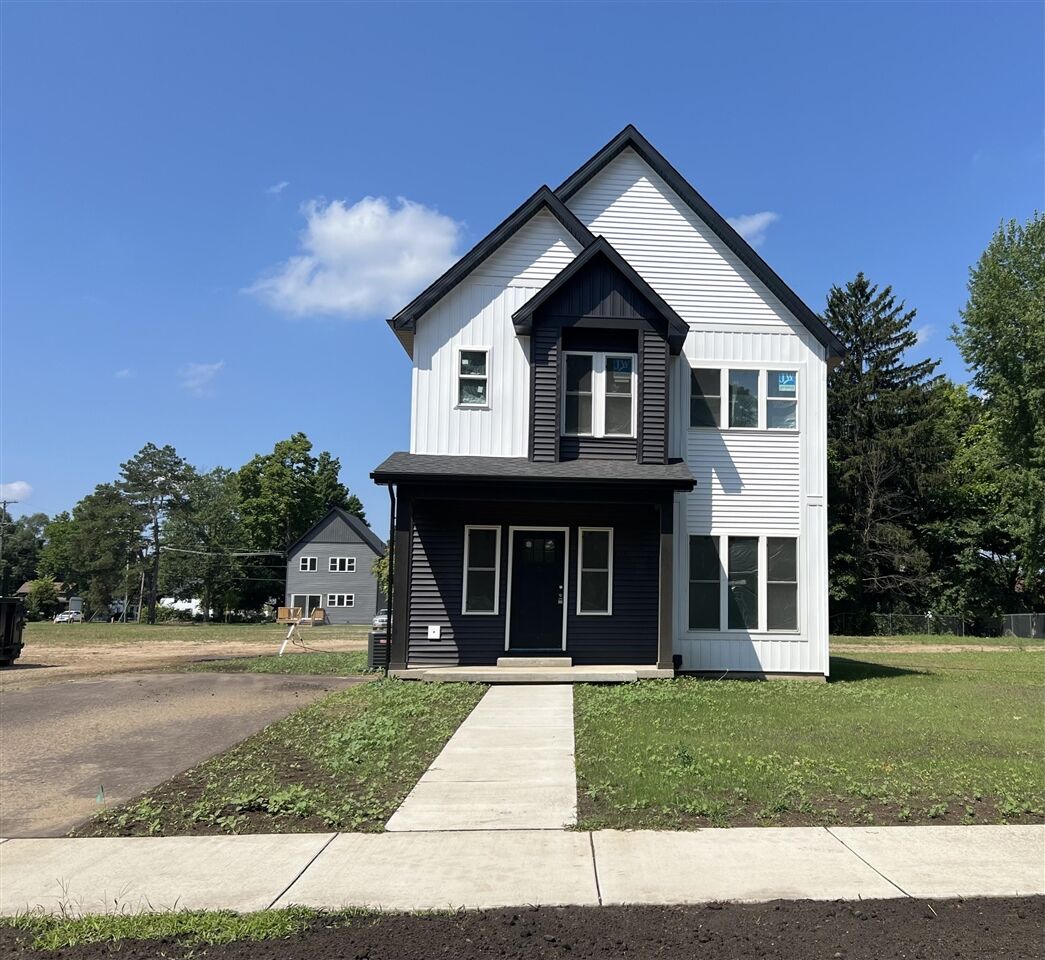 Property Photo: 105 Lester Avenue MI 49047