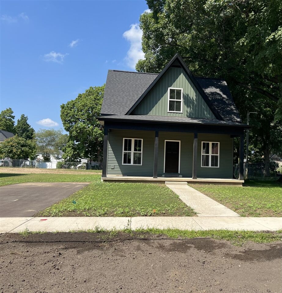 Property Photo: 107 Lester Avenue MI 49047