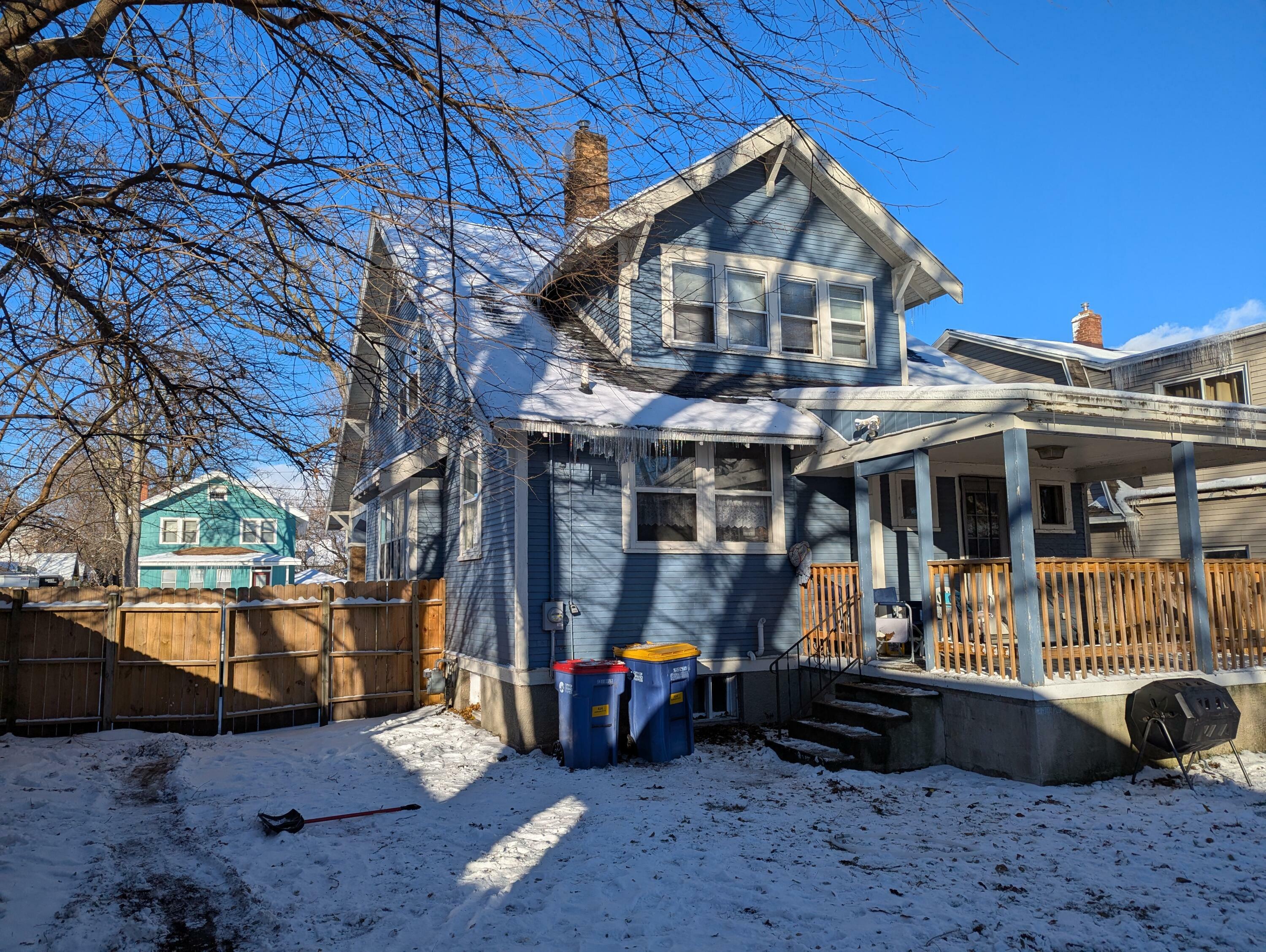 Property Photo:  414 Ardmore Street SE  MI 49507 