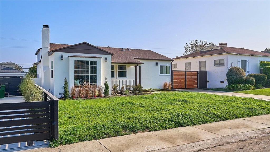 8112 Airlane Avenue  Los Angeles CA 90045 photo