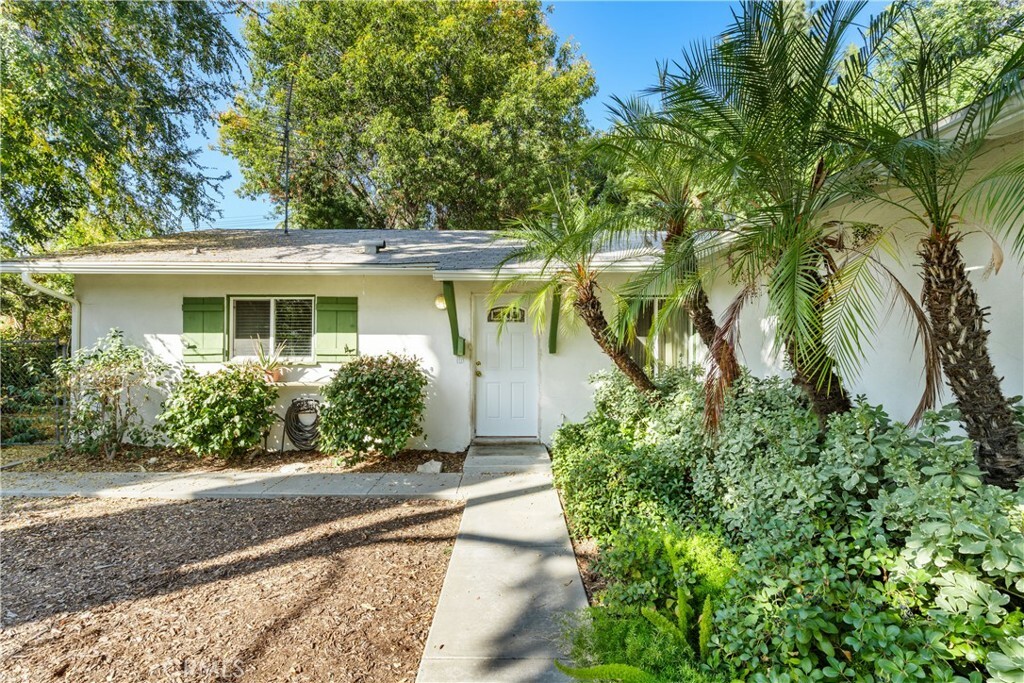 Property Photo:  20609 Clark Street  CA 91367 