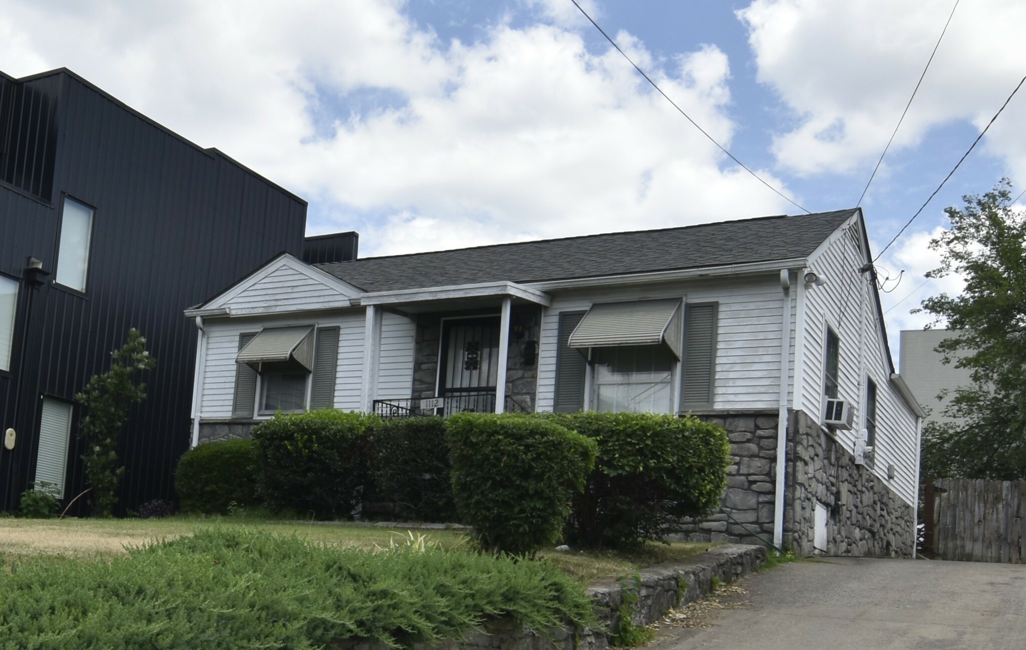 Property Photo:  1112 W Grove Ave  TN 37203 