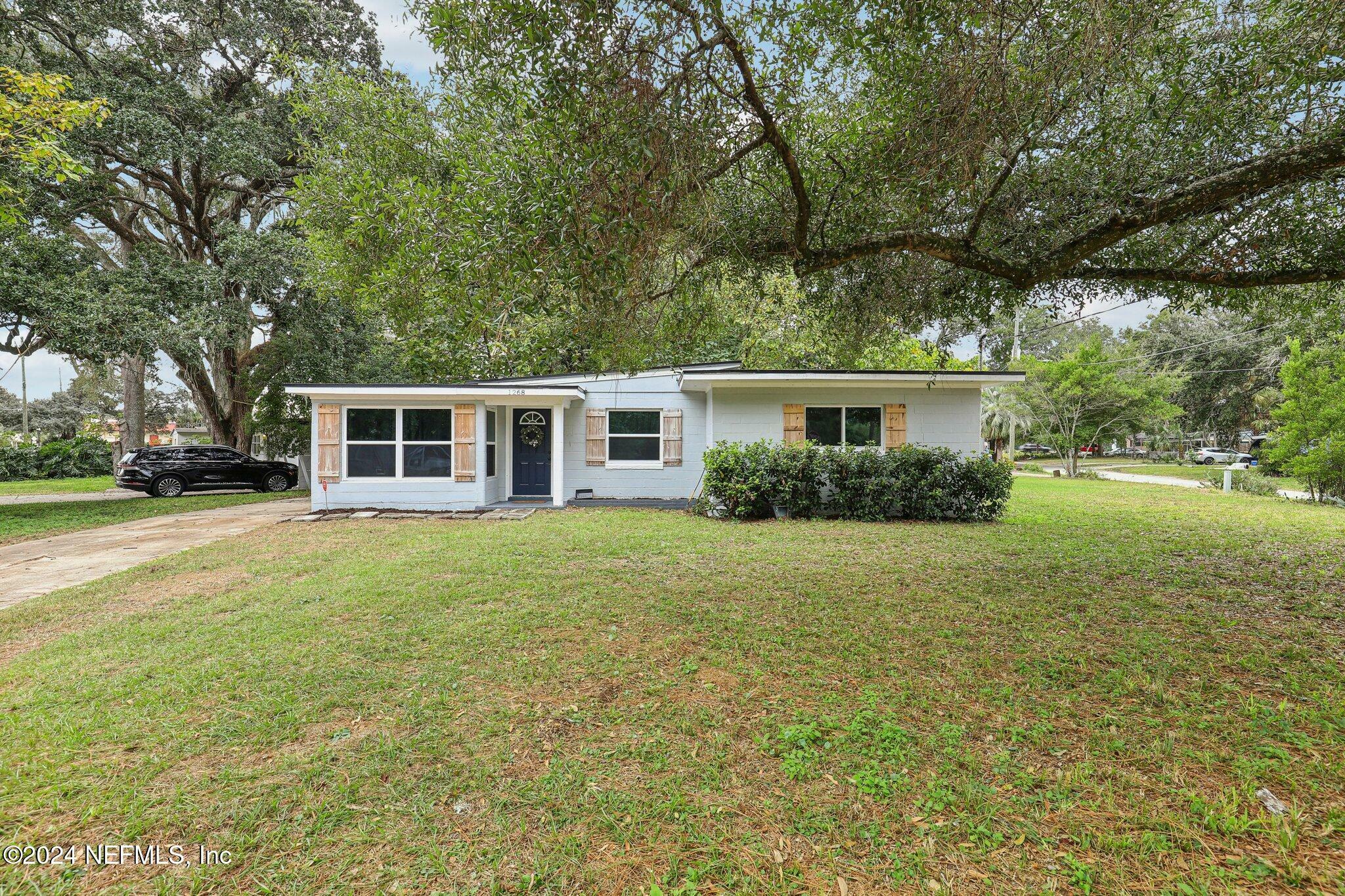 Property Photo:  1268 King Arthur Road  FL 32211 