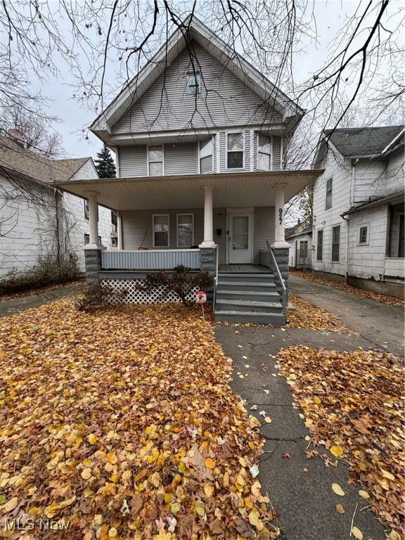 Property Photo:  927 E 149th Street  OH 44110 