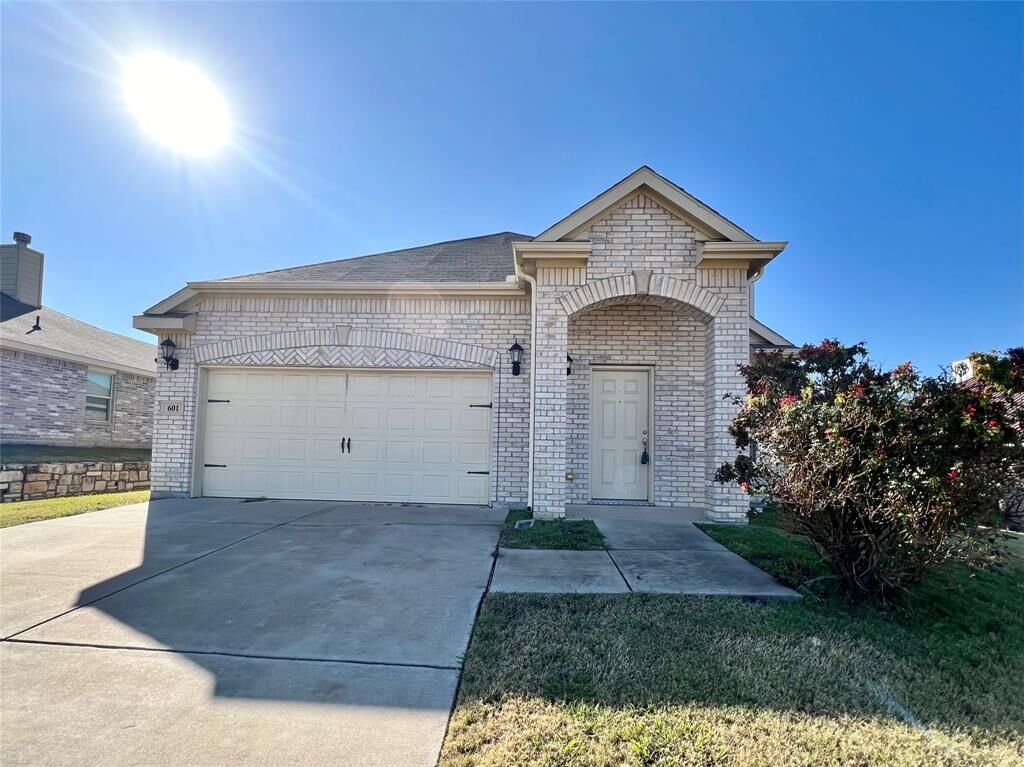 Property Photo: 601 Jennie Marie Circle TX 75125