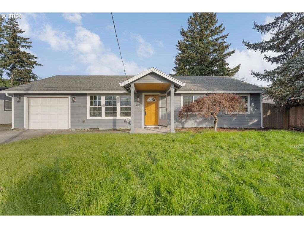 Property Photo:  2821 NE Burton Rd  WA 98662 