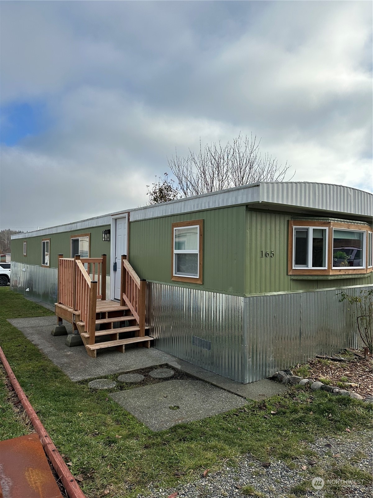 Property Photo:  1320 N Oak Harbor Street 165  WA 98277 