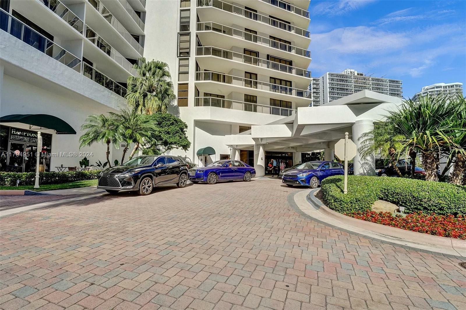 Property Photo:  20281 E Country Club Dr 2104  FL 33180 