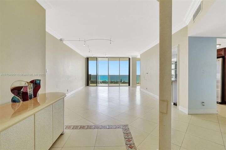 Property Photo: 20281 E Country Club Dr 2104 FL 33180