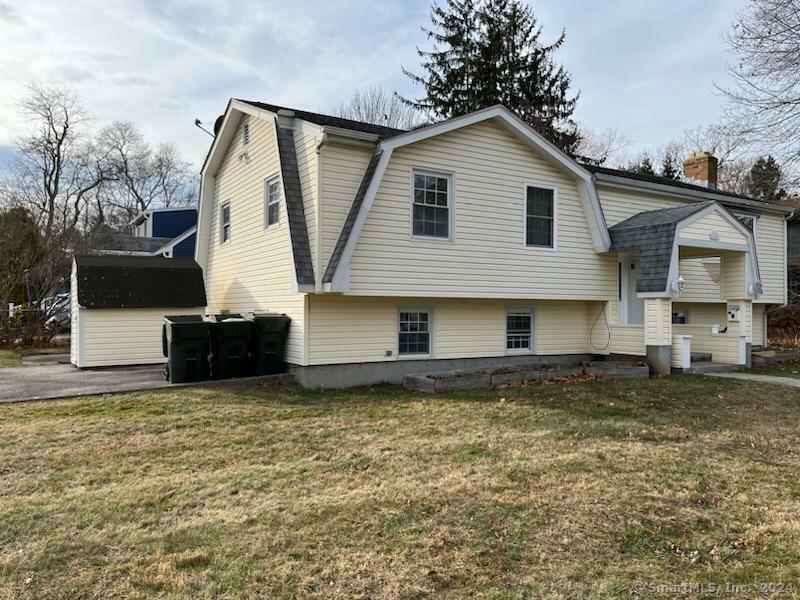 Property Photo:  166 Parkway North  CT 06320 