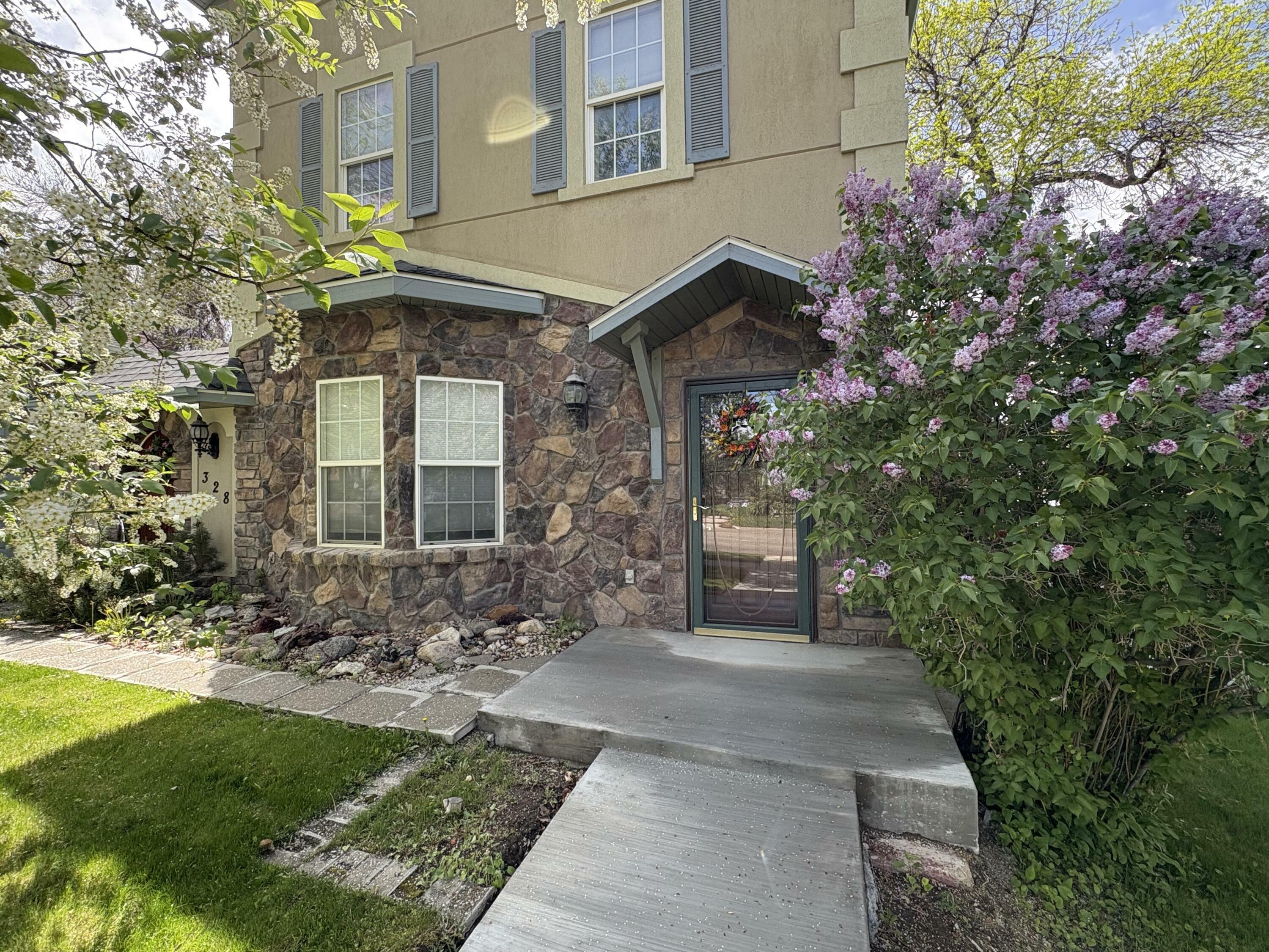 Property Photo: 328 S Lobban Avenue WY 82834