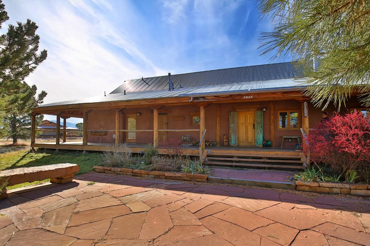 Property Photo:  1017 La Vega Lane  NM 87571 
