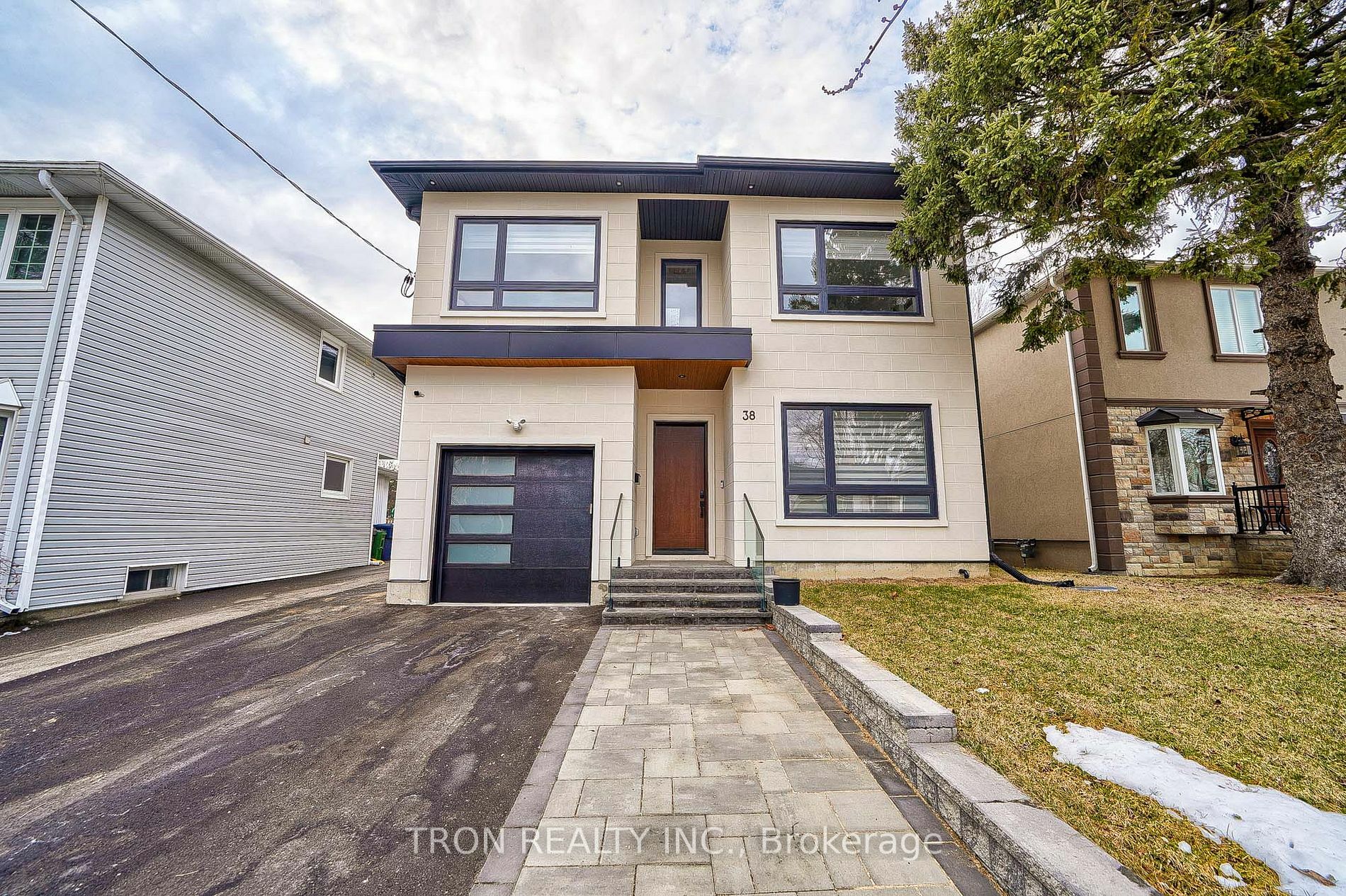 Property Photo:  38 Uno Dr  ON M8Z 3N8 