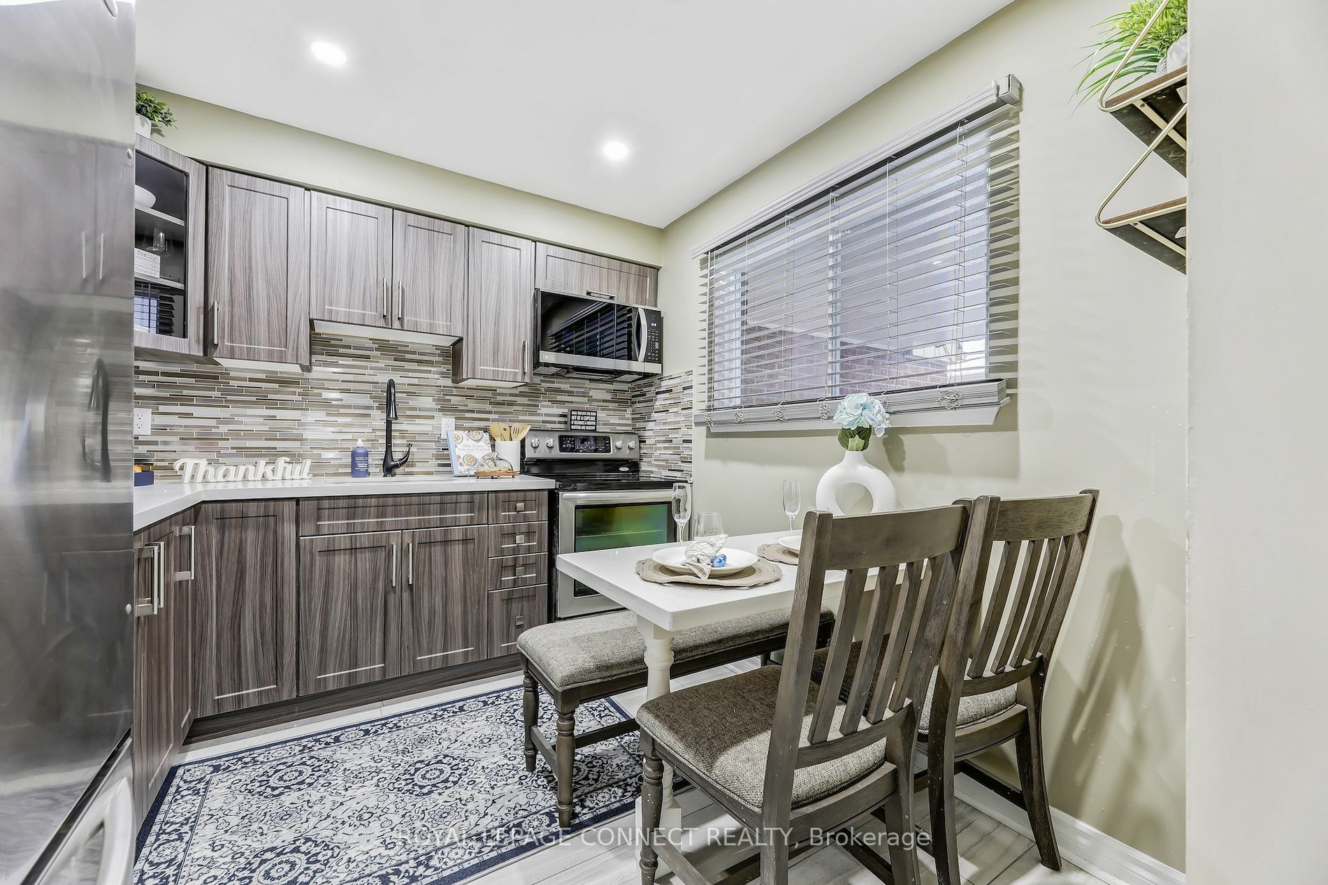 Property Photo:  2451 Bridletowne Circ 29  ON M1W 2Y4 