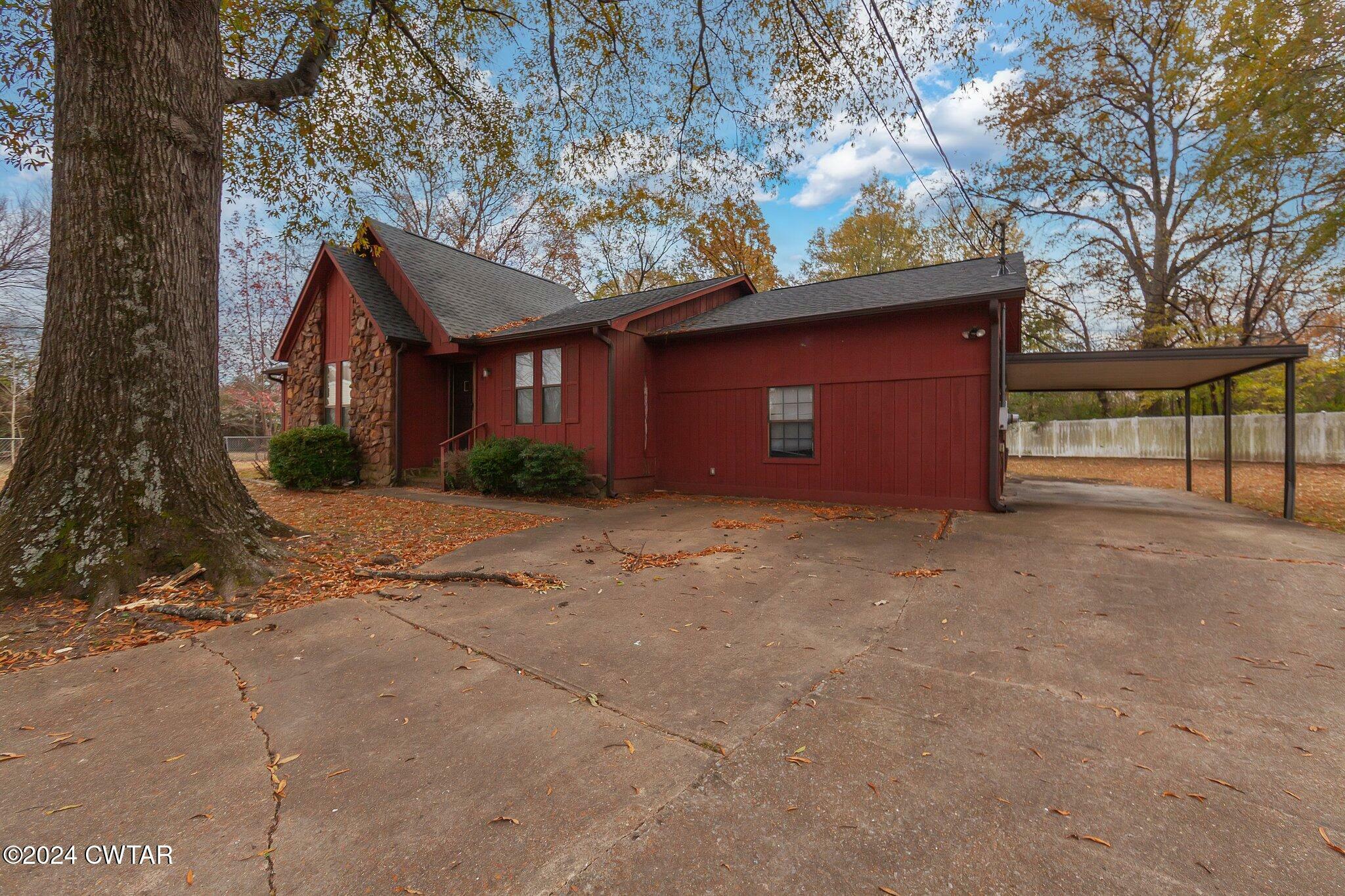 Property Photo:  8 Elmfield Cove  TN 38305 