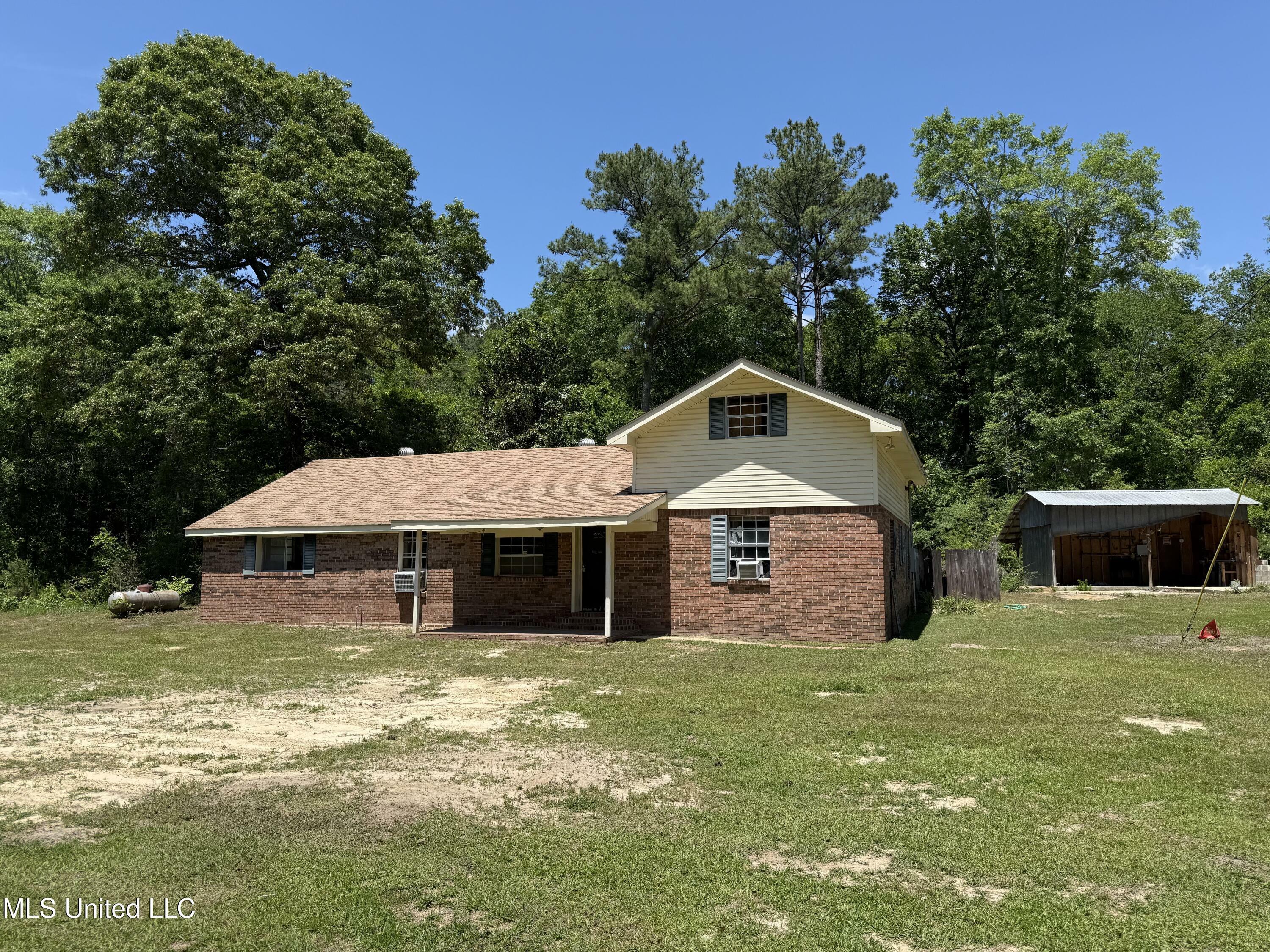 Property Photo: 871 King Bee Road MS 39573