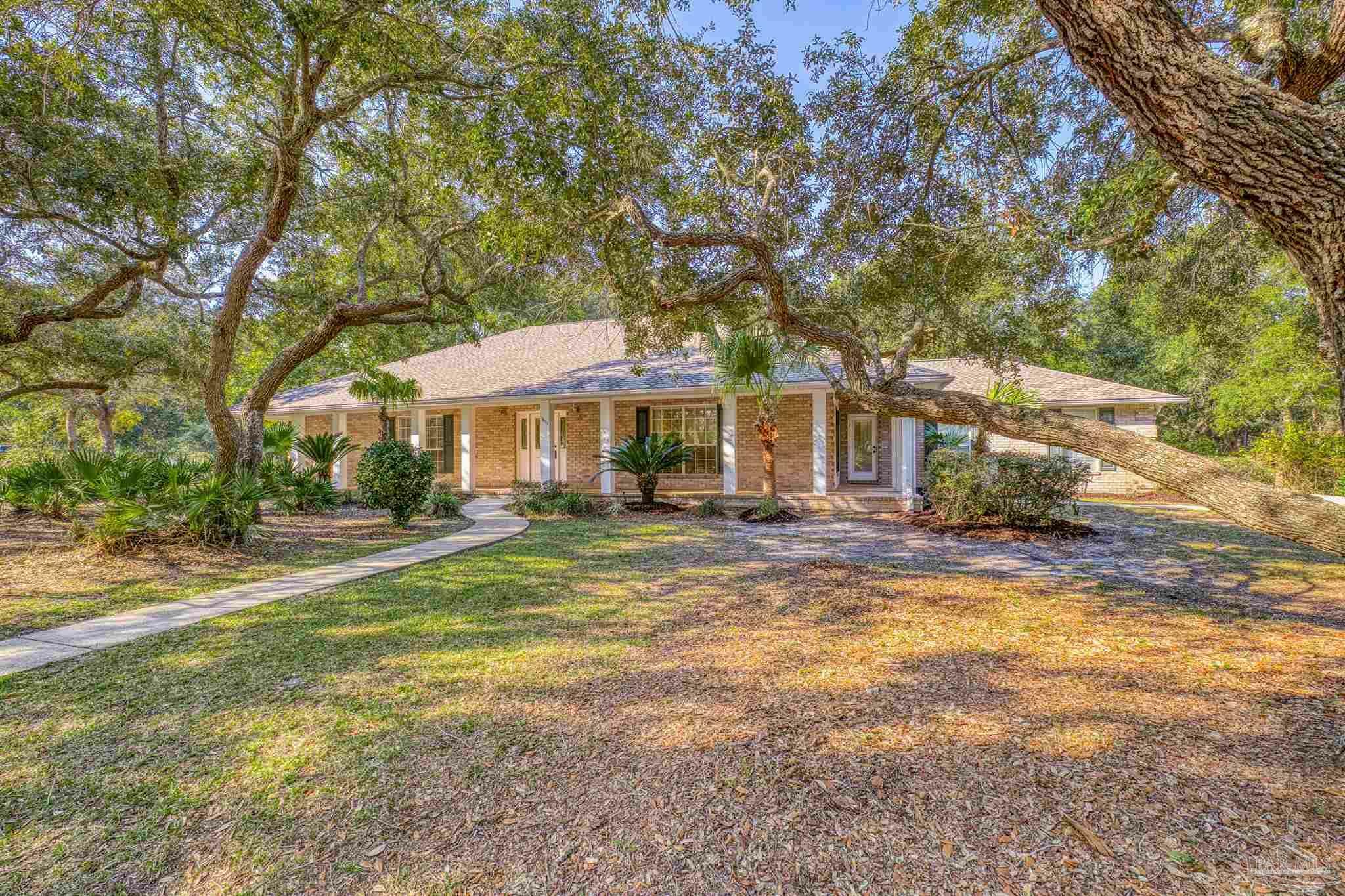 Property Photo:  1693 Mohawk Trl  FL 32563 