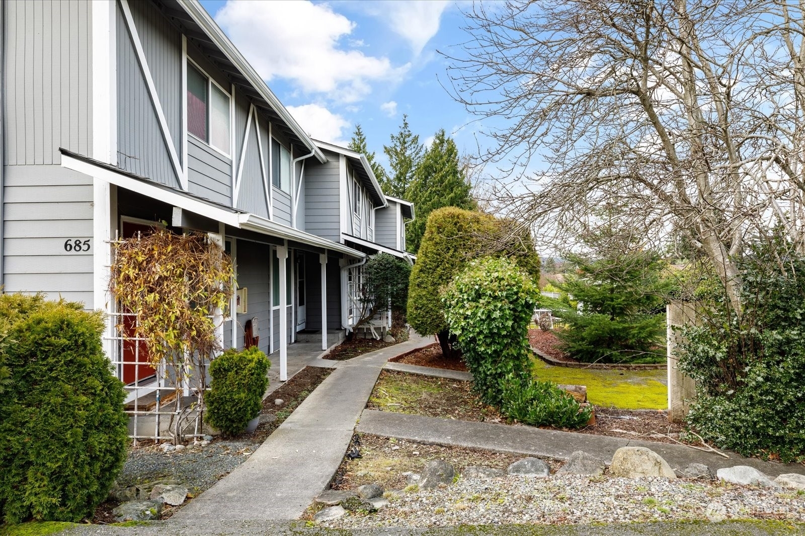 Property Photo:  685 SE Ireland Street 3  WA 98277 