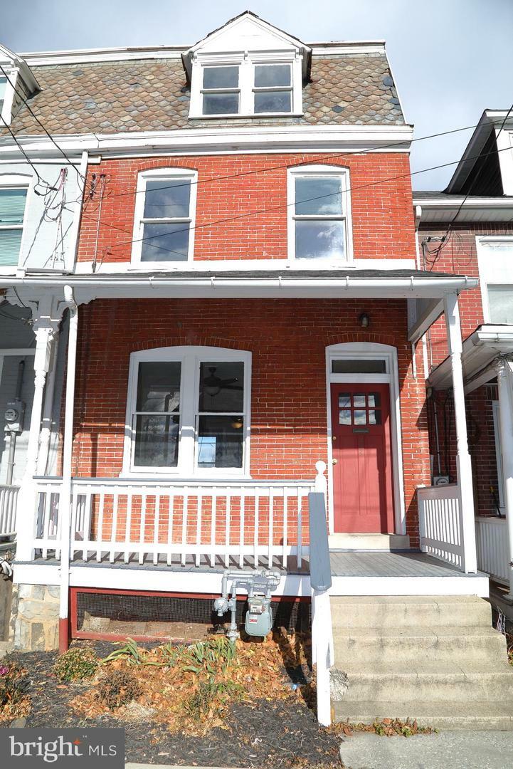 Property Photo:  243 Jackson Street  PA 17603 