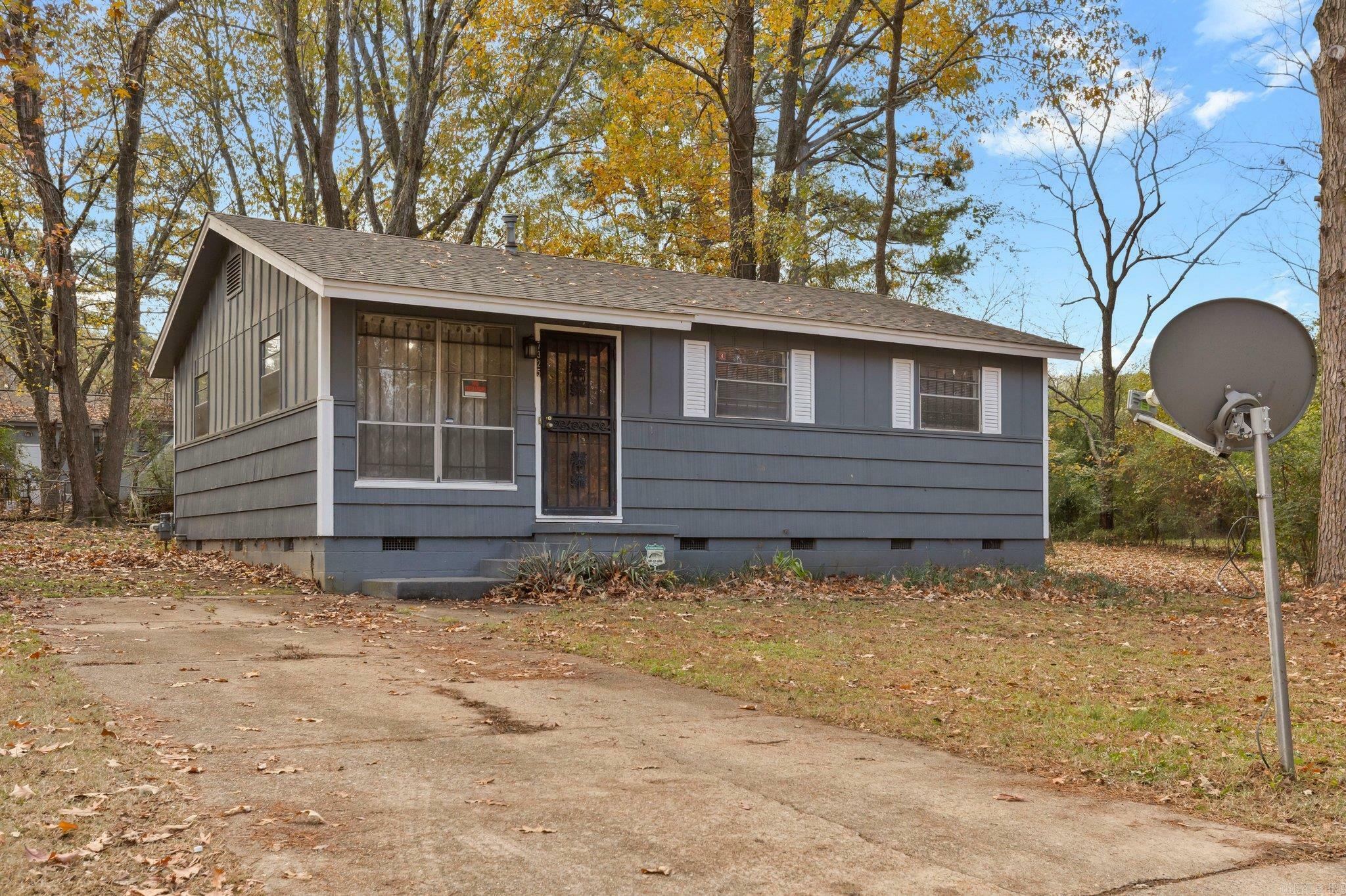 Property Photo:  7325 Knollwood Road  AR 72209 