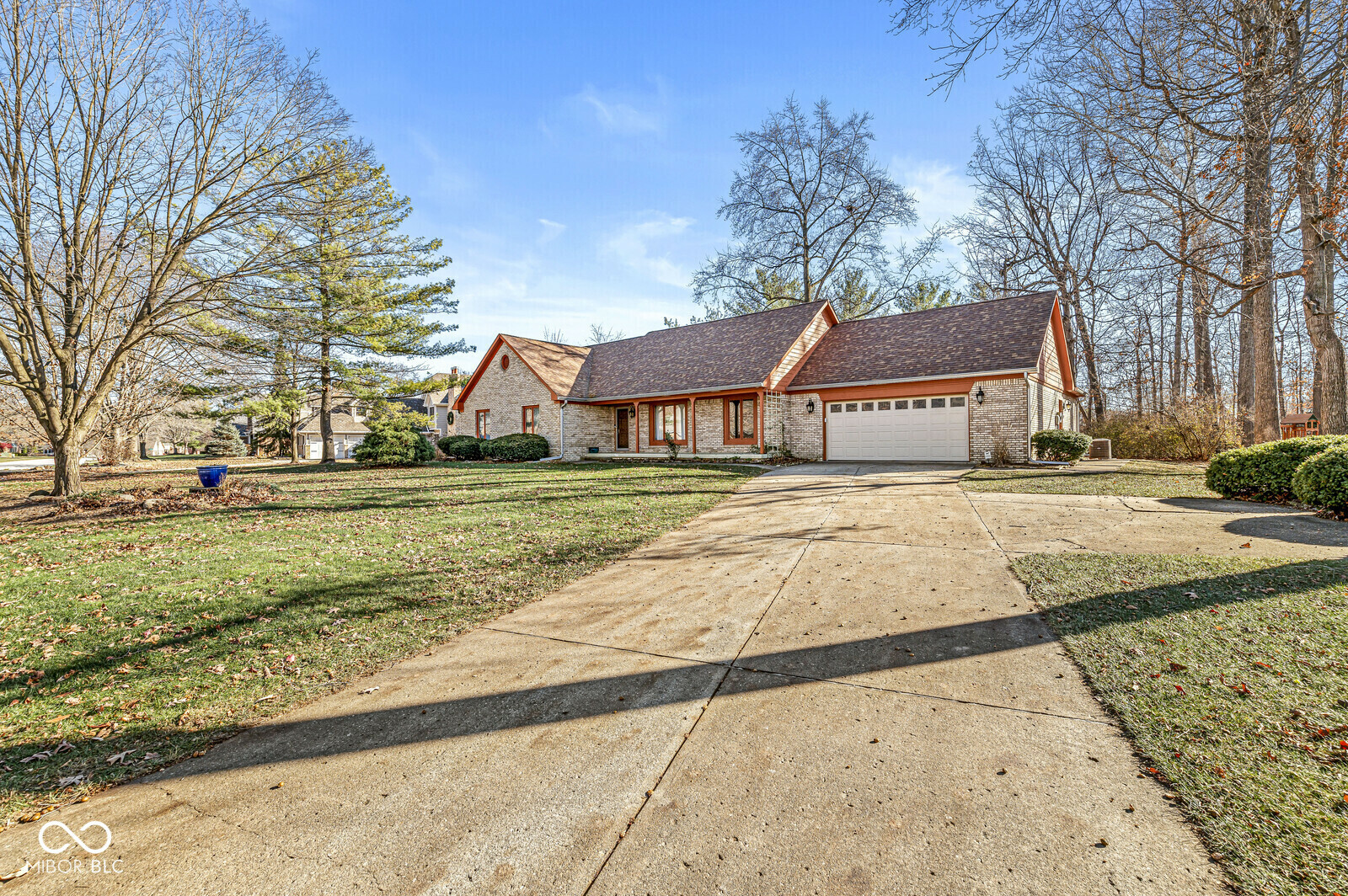 Property Photo:  6337 Red Oak Drive  IN 46123 