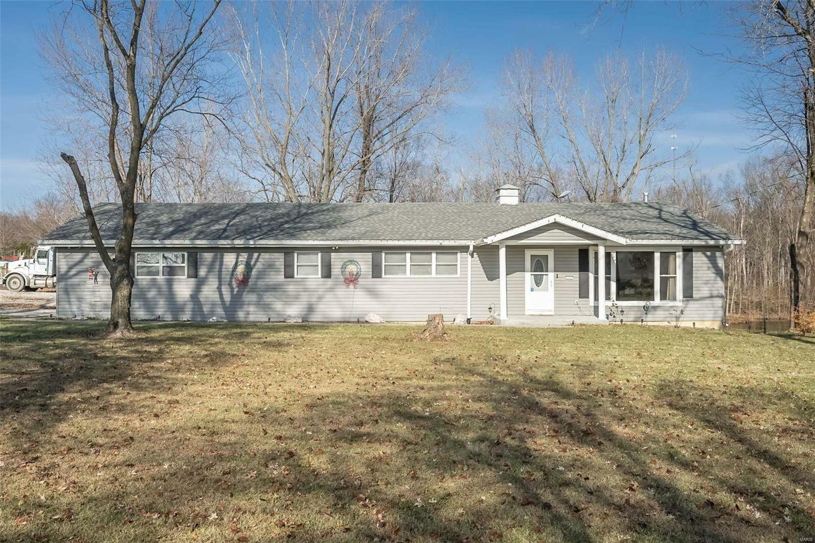 1395 Brownsmill Road  Elsberry MO 63343 photo