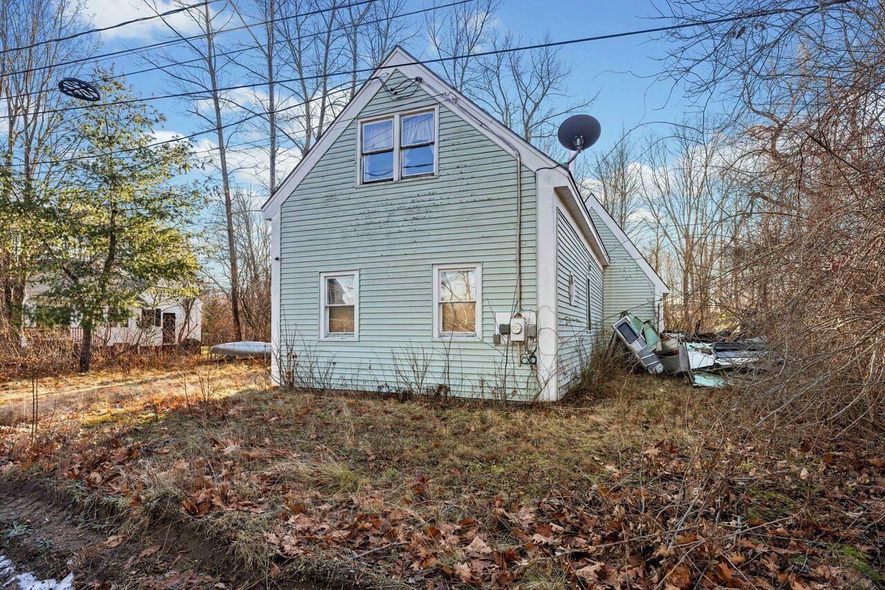 Property Photo:  14 Locke Street  ME 04046 