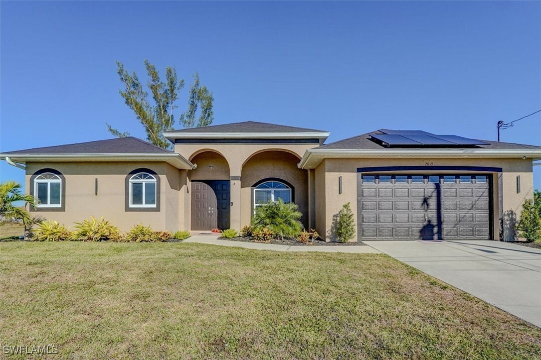 Property Photo:  2019 SW 29th Terrace  FL 33914 