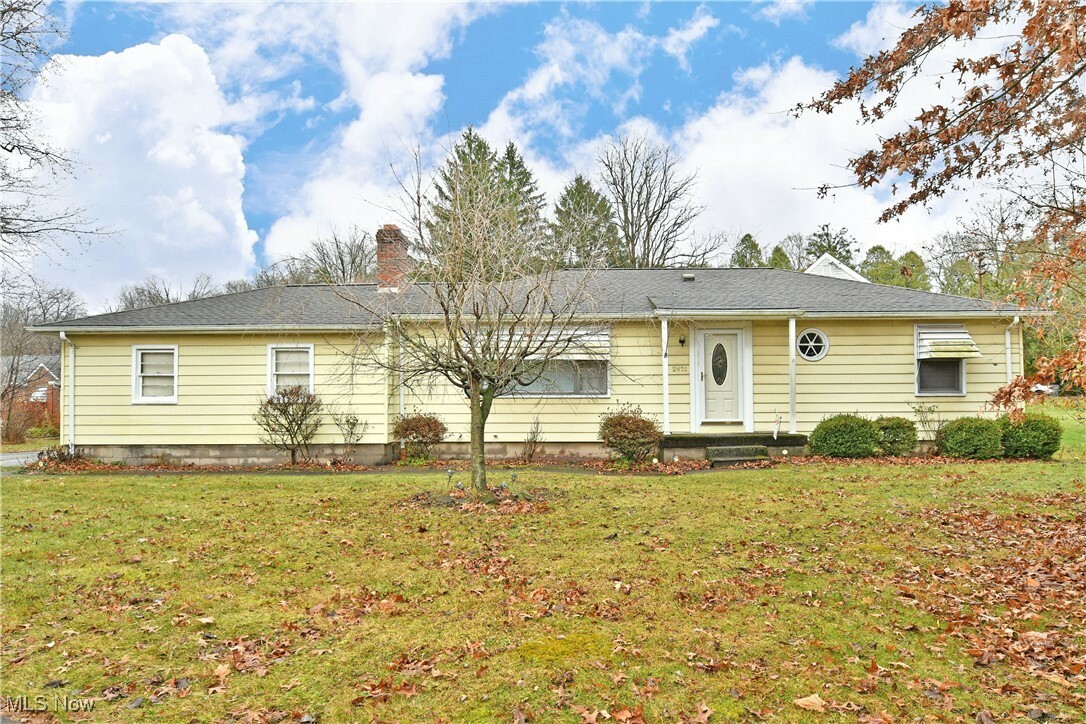 Property Photo:  2415 Bears Den Road  OH 44511 