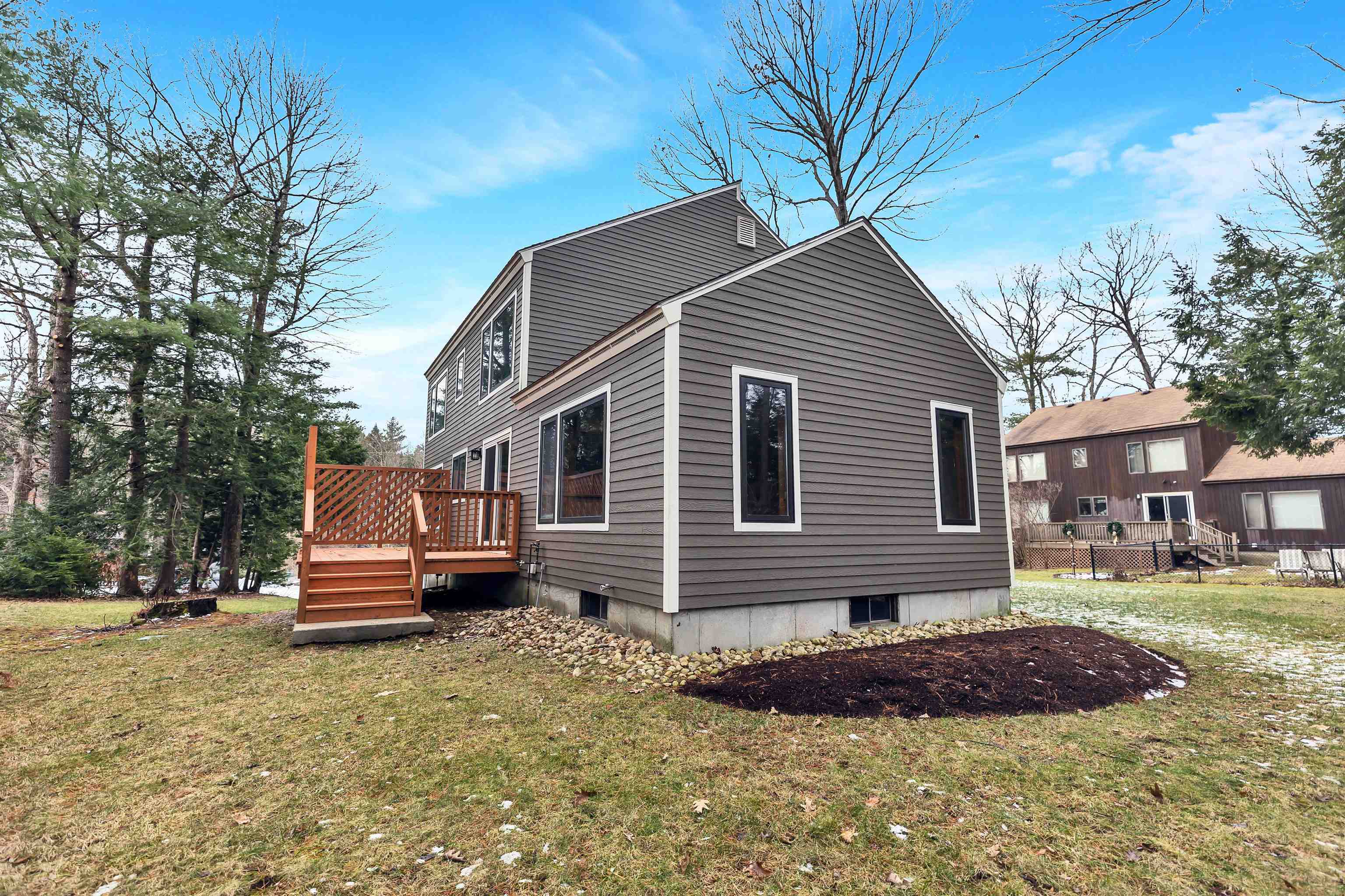 Property Photo:  36 Boxwood Circle  NH 03055 