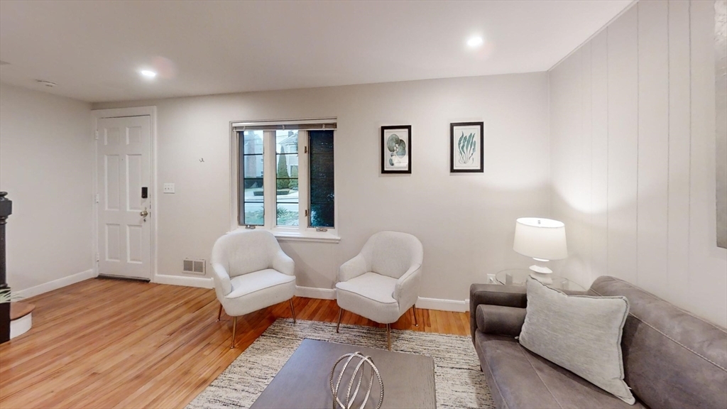 Property Photo:  292 Lexington St 292  MA 02472 