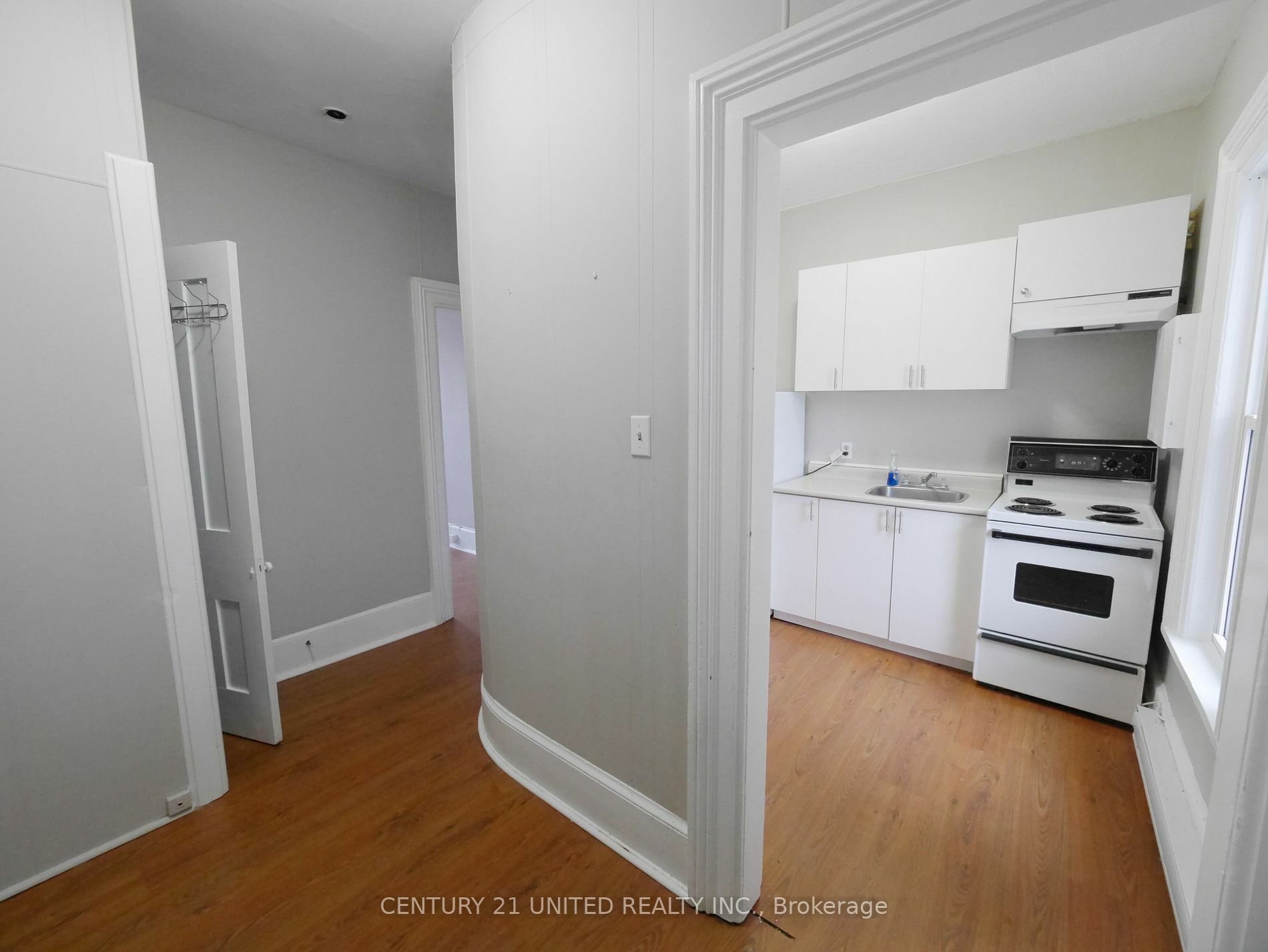 Property Photo:  373A Queen St  ON K9H 3J7 