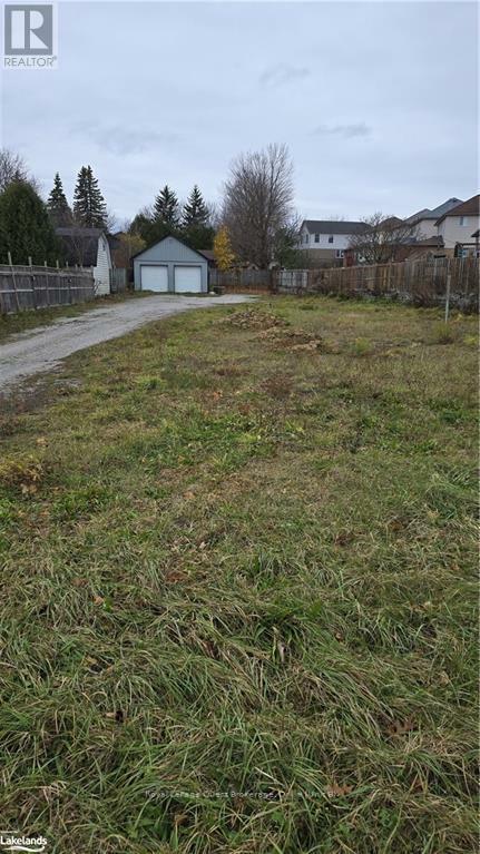 481 Laclie Street  Orillia ON L3V 4R2 photo