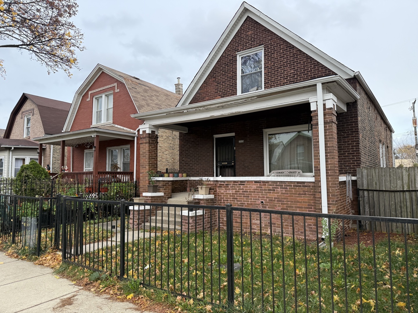 Property Photo:  1029 N Keystone Avenue  IL 60651 