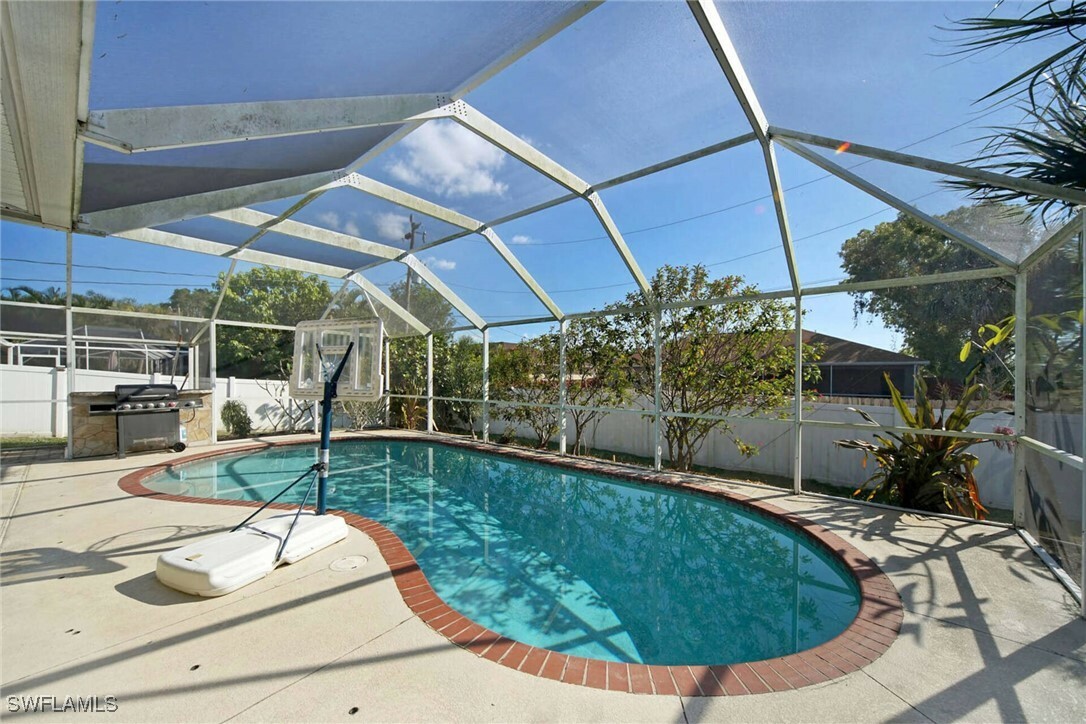 Property Photo:  720 SW 10th Street  FL 33991 